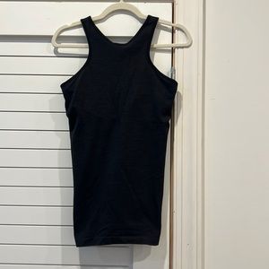 LULULEMON TOP 8 PLZ READ